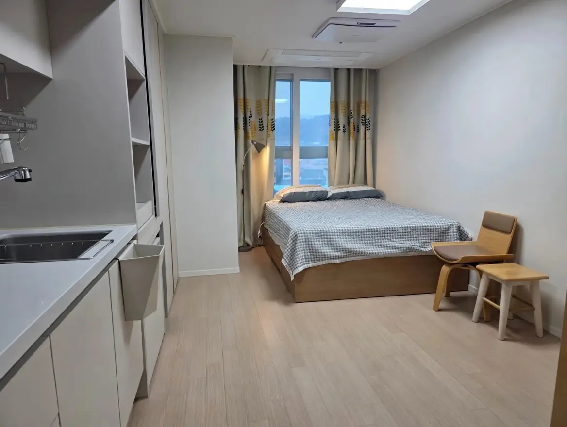 메트하임 여수 월세 300 / 50 | 당근 부동산_img_1.png