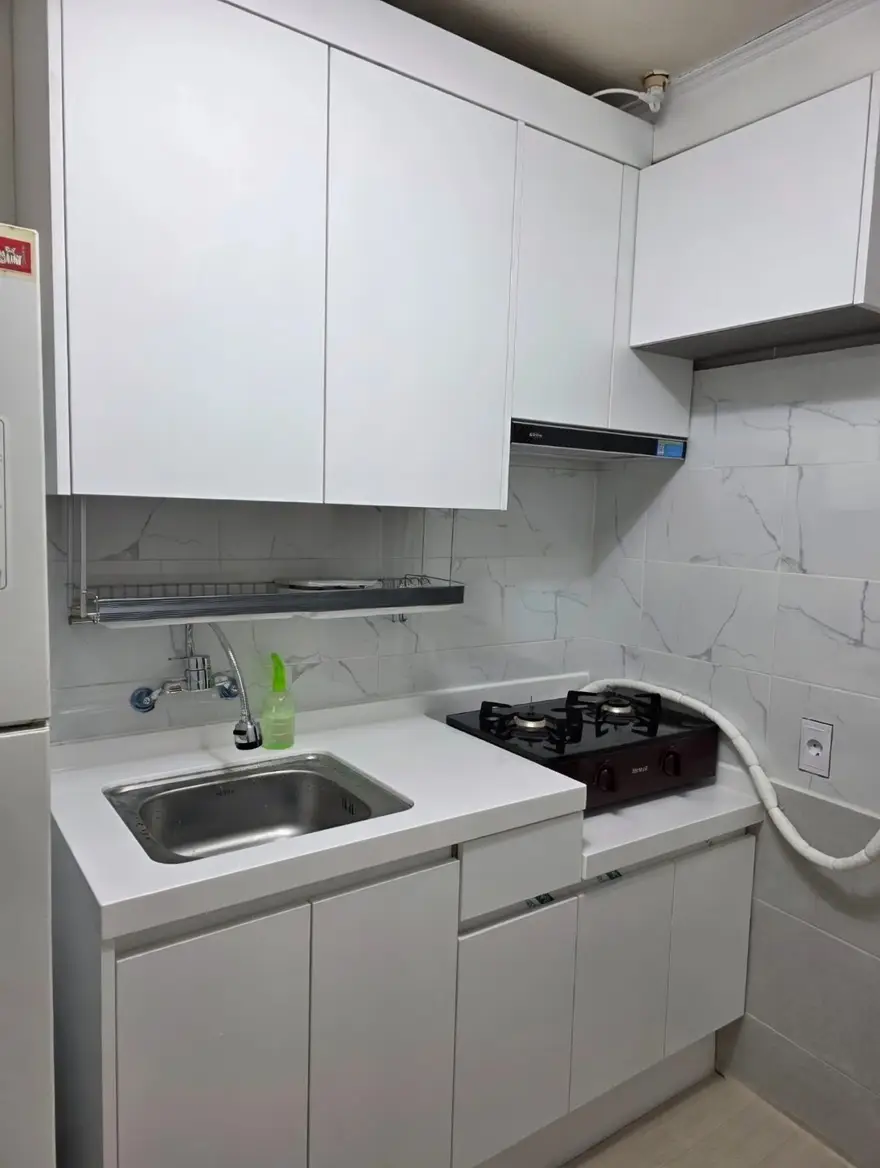 사대부고 사거리 인근 월세 200 / 24 | 당근 부동산_img_2.png