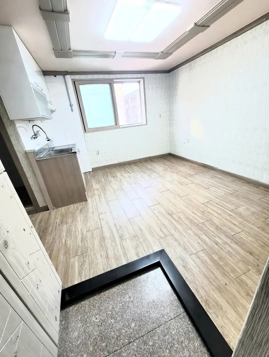 성찬홈텔 월세 200 / 37 | 당근 부동산_img_2.png