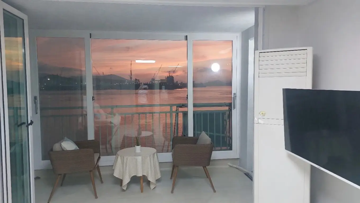 신우마리나타운 월세 1,000 / 75 | 당근 부동산_img_2.png