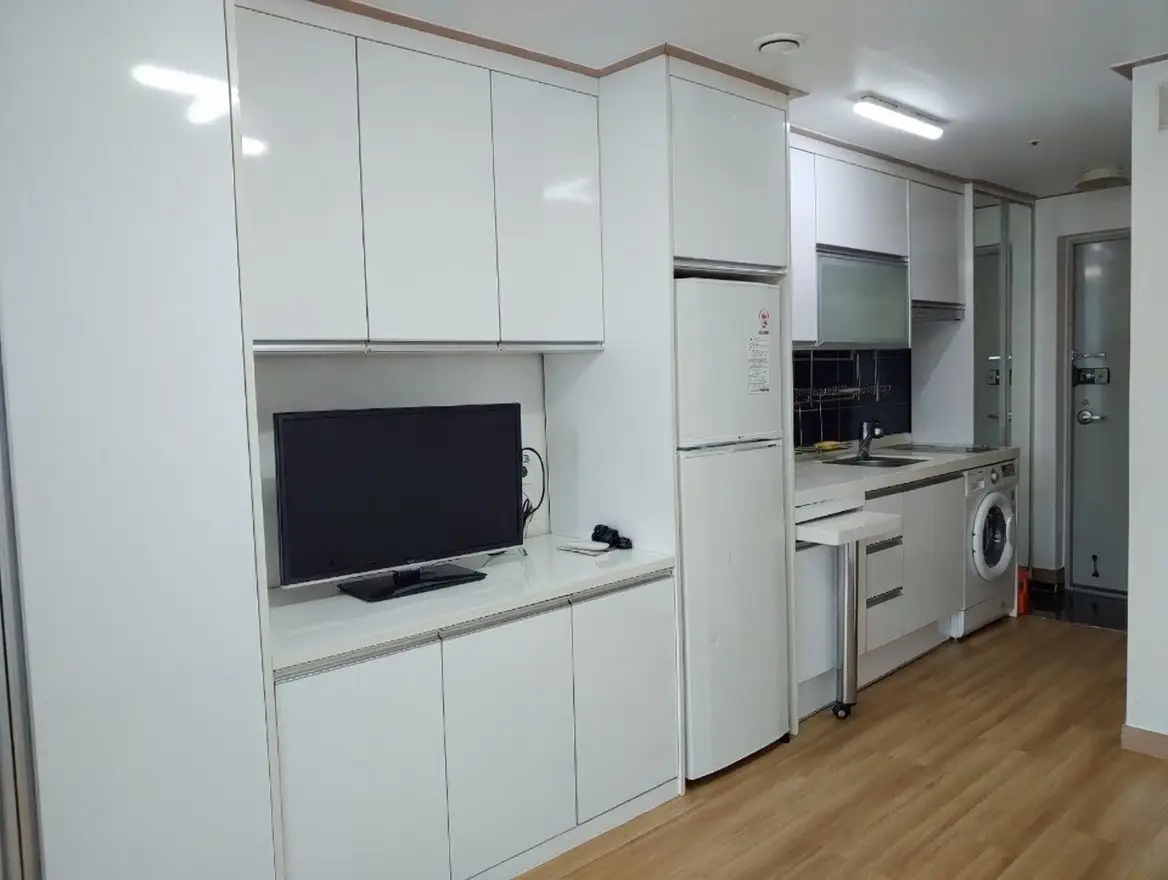 알파시티 월세 300 / 30 | 당근 부동산_img_1.png