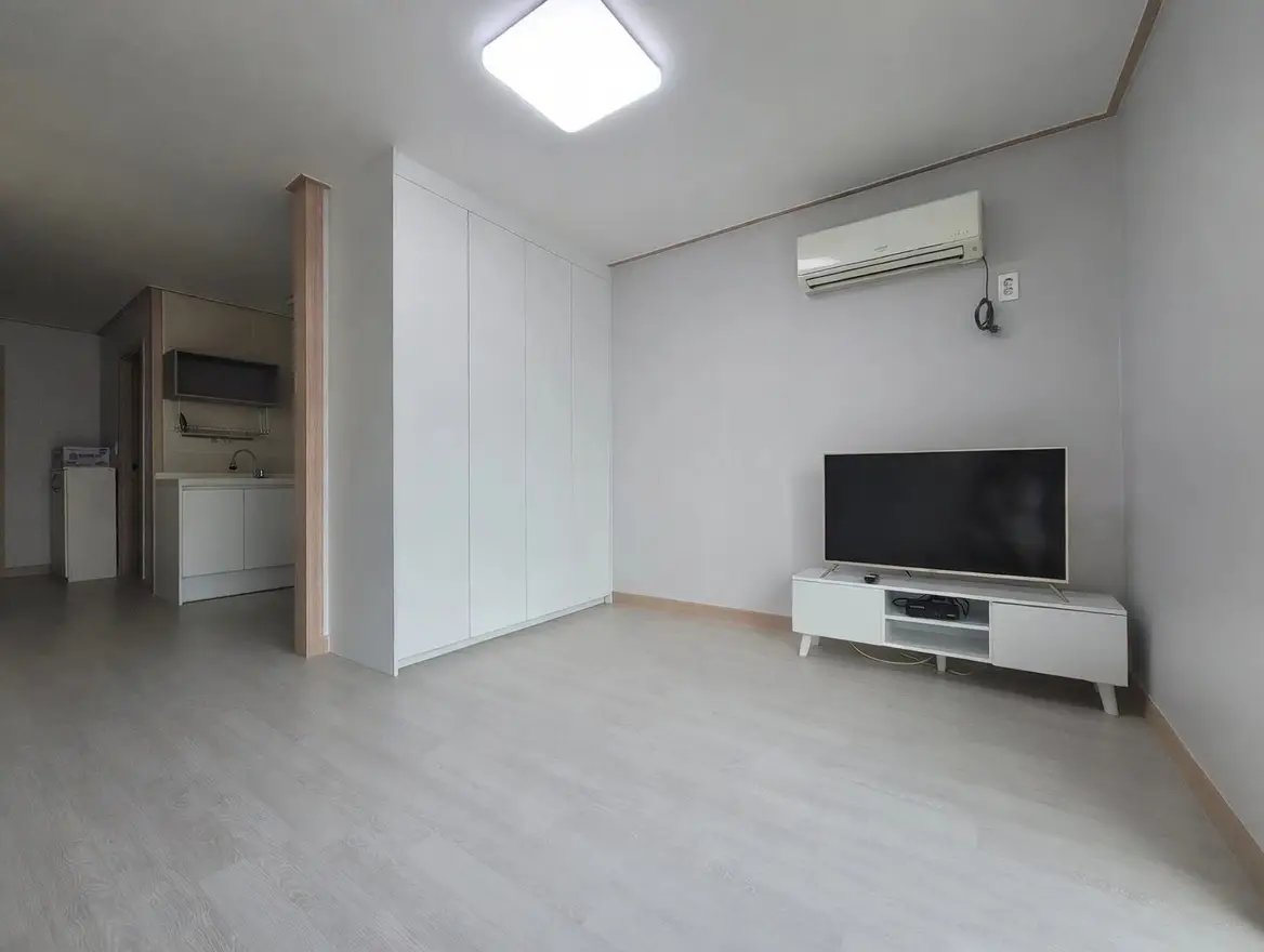 월세 300 / 40 | 당근 부동산_img_1.png