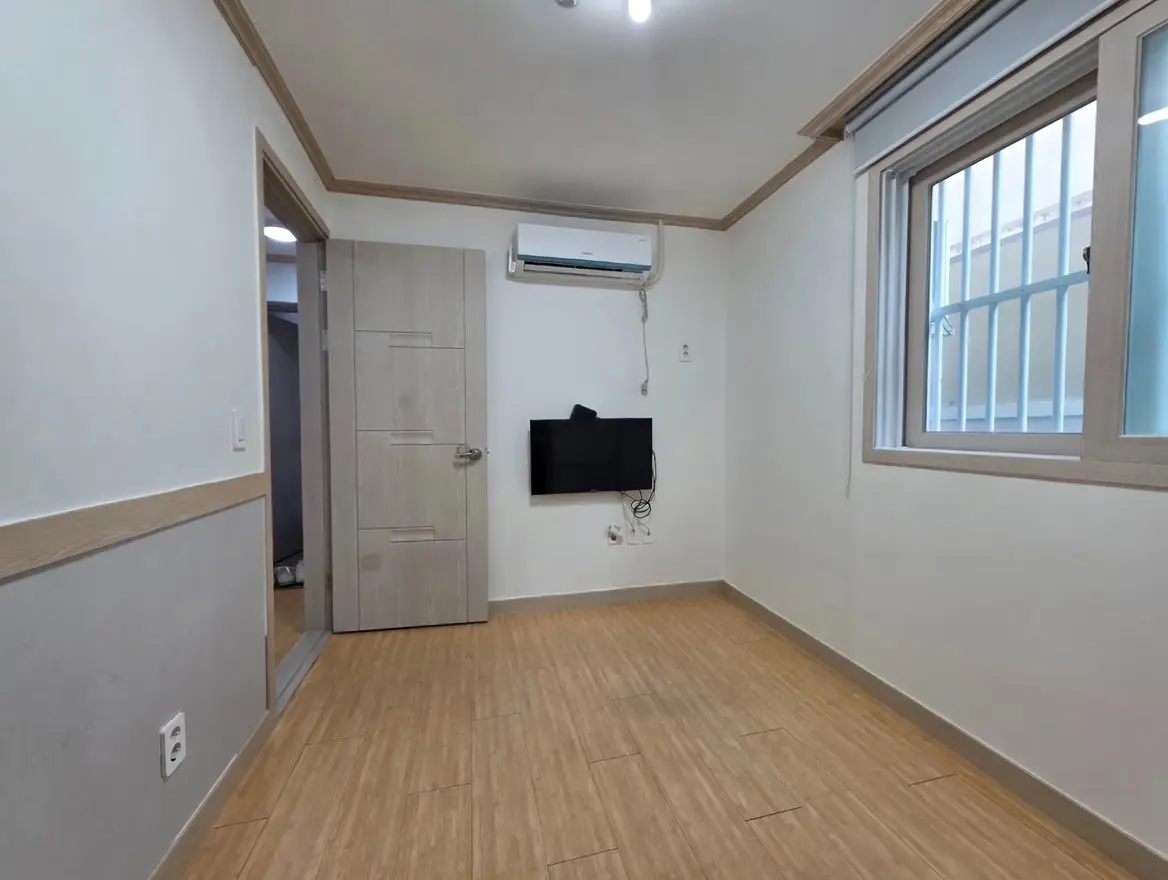 전남대학교 후문에서 5분거리 월세 200 / 45 | 당근 부동산_img_2.png