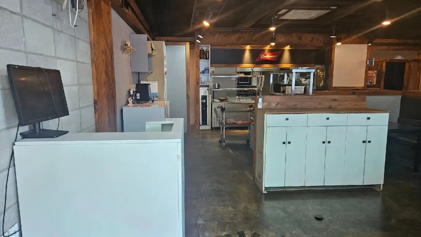 죽정동 뜨레쥬르 골목 월세 2,000 / 150 | 당근 부동산_img_1.png