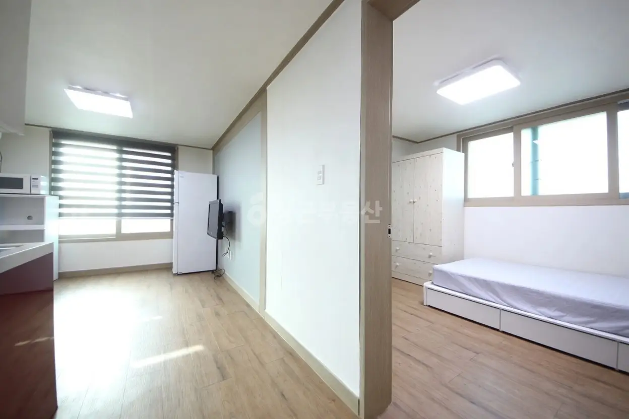 경성빌 월세 300 / 40 | 당근 부동산_img_1.png