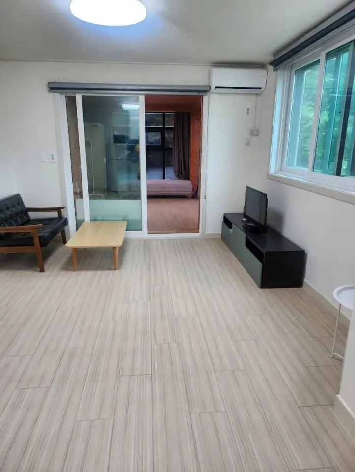 계곡과산이함께하는 뷰 원룸♡ 월세 500 / 45 | 당근 부동산_img_2.png