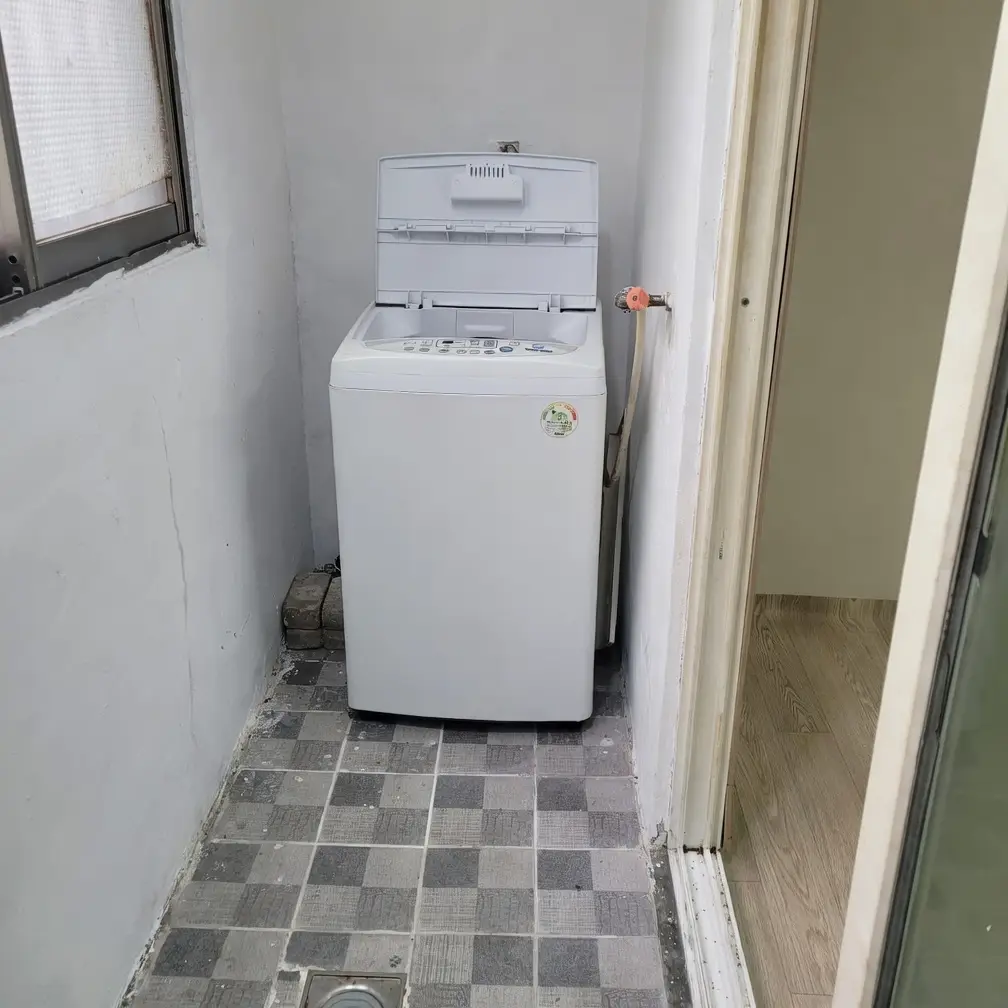 굴다리근처 월세 100 / 18 | 당근 부동산_img_2.png