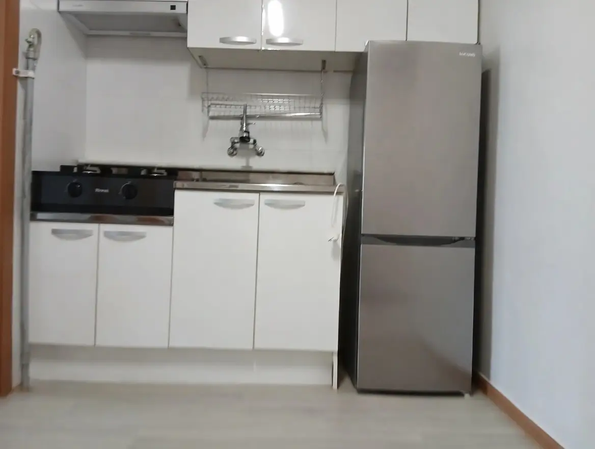 롯데 시네마 근처 공원 맞은편입니다 월세 200 / 32 | 당근 부동산_img_2.png