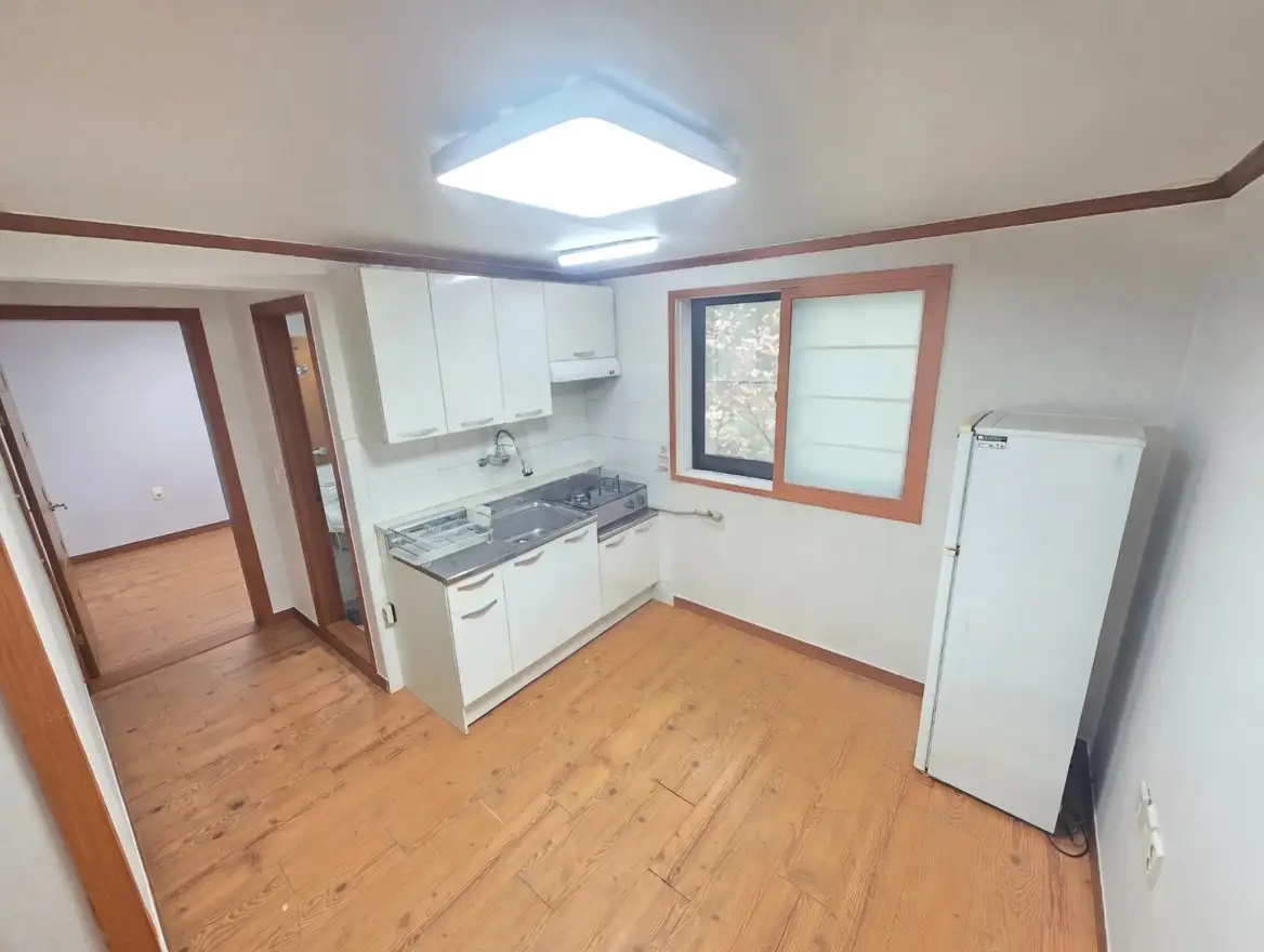 바로정형외과의원 뒤 월세 300 / 35 | 당근 부동산_img_2.png