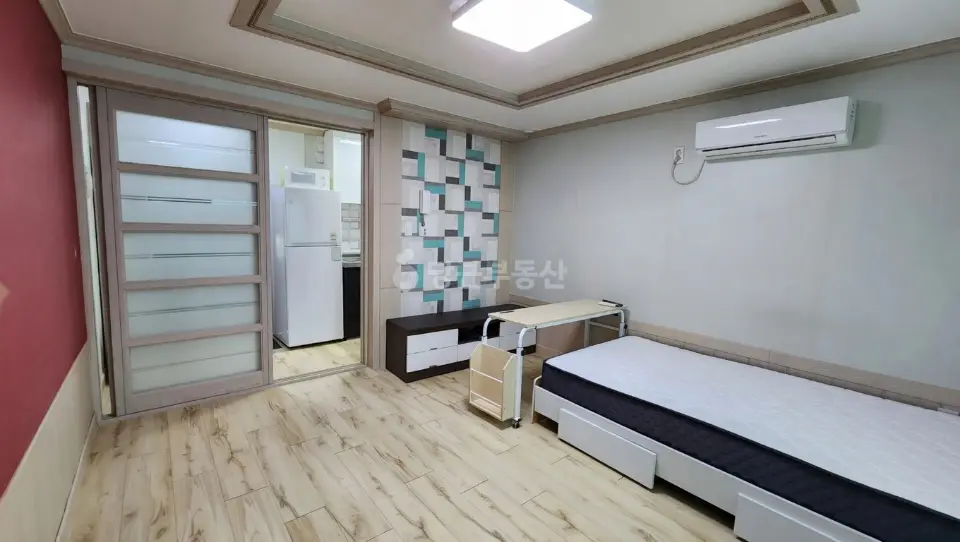 시내도보 1분 월세 2,500 / 20 | 당근 부동산_img_2.png