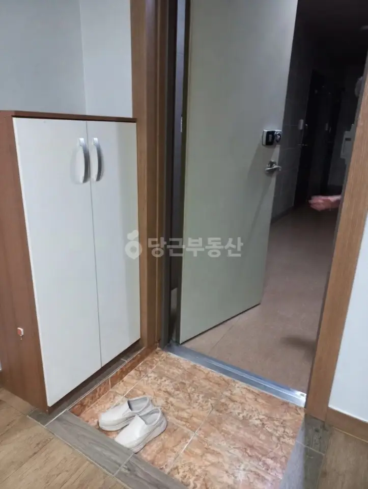 월세 100 / 30 | 당근 부동산_img_2.png