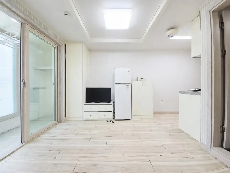 월세 200 / 33 | 당근 부동산_img_2.png