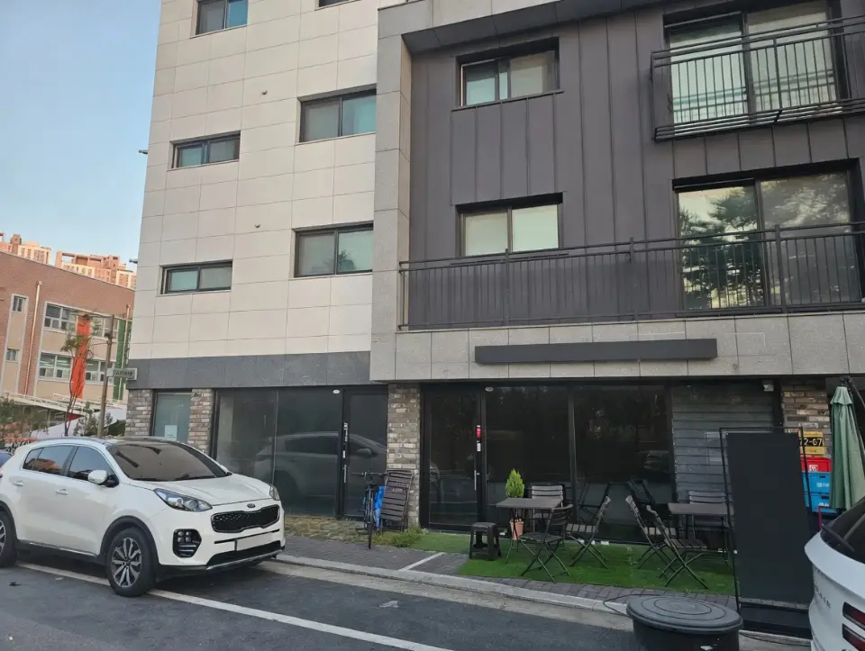 월세 2,000 / 105 | 당근 부동산_img_1.png