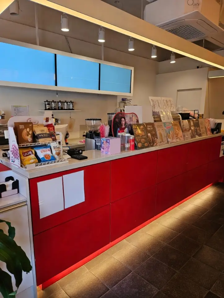 월세 2,000 / 65 | 당근 부동산_img_2.png