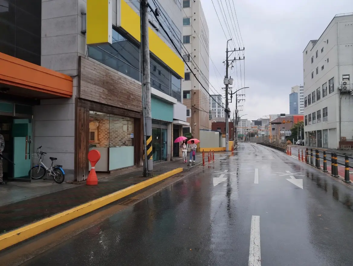 월세 2,000 / 65 | 당근 부동산_img_2.png