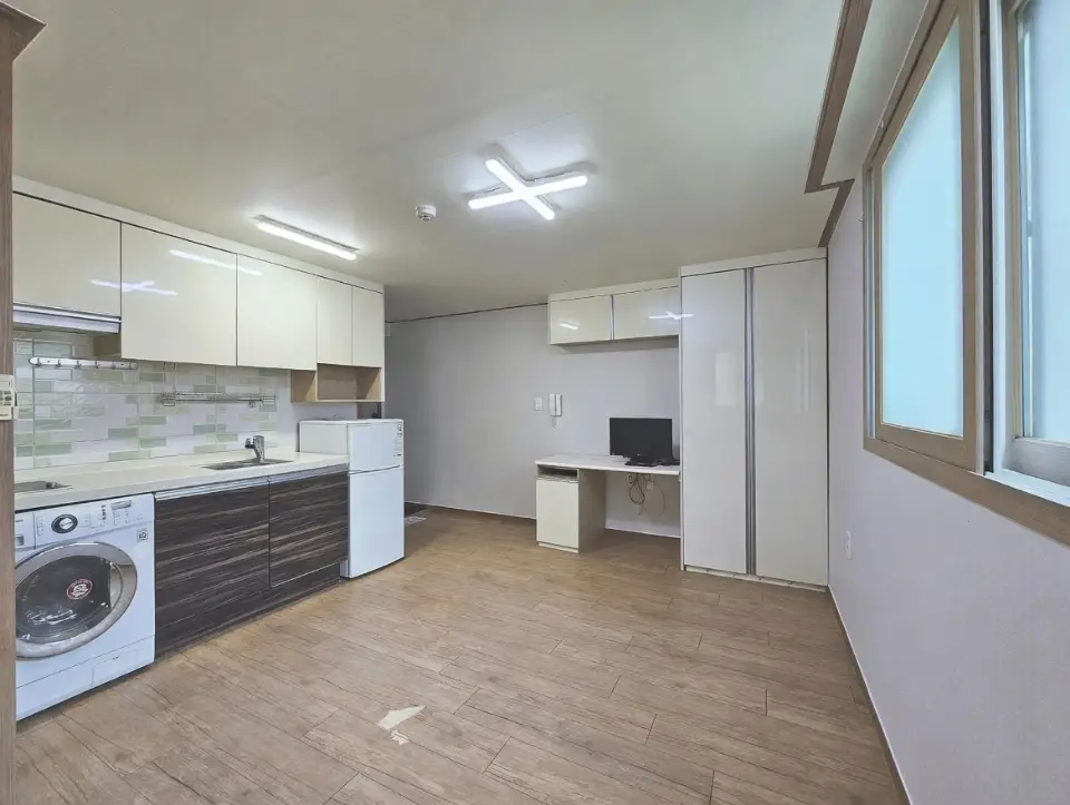 월세 300 / 32 | 당근 부동산_img_1.png