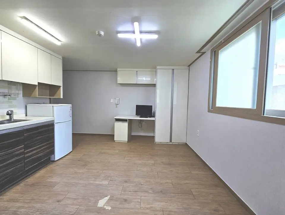 월세 300 / 32 | 당근 부동산_img_2.png