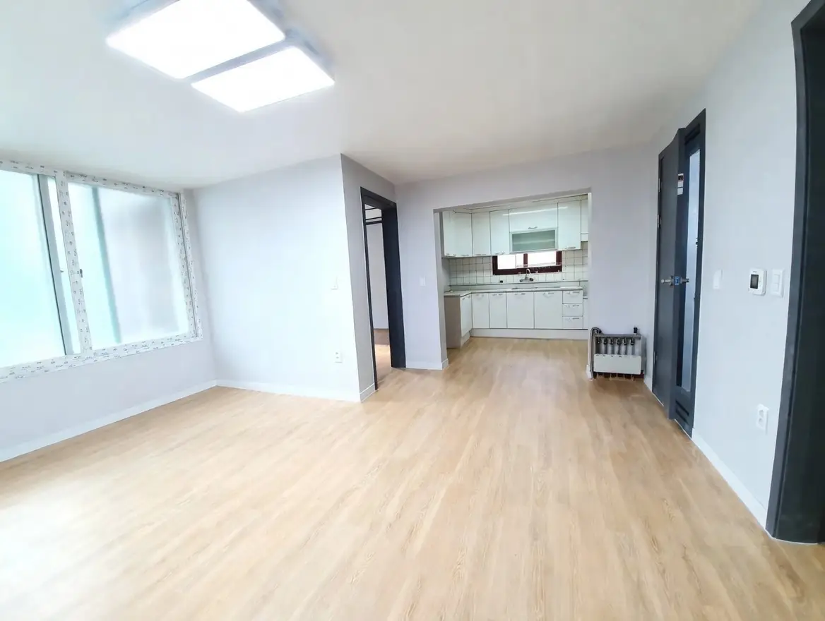 월세 3,000 / 65 | 당근 부동산_img_2.png