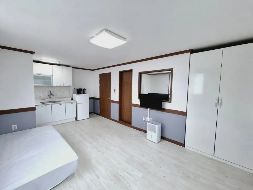 주민센터옆 위치 최상 월세 200 / 20 | 당근 부동산_img_1.png